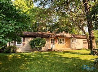 1001 Woodside Dr, Findlay, OH 45840