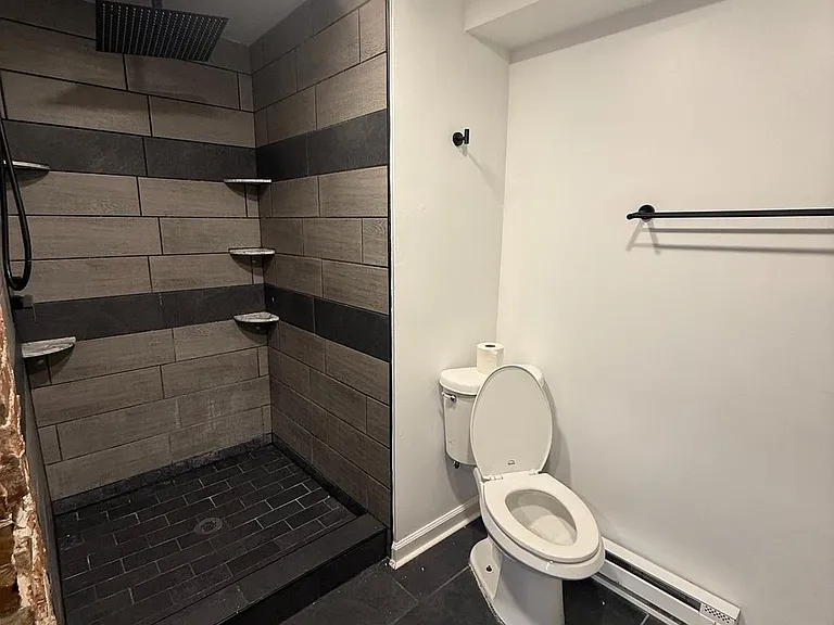 24 Marshall Ave #3 — Photo 17