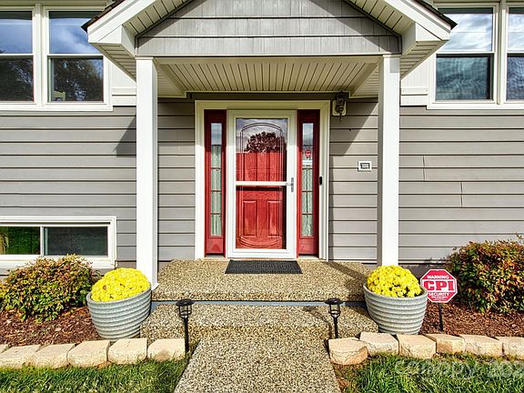 5th image of 4294 Candlewood Dr