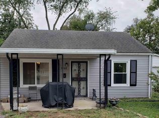 3068 Louise Ln, Springfield, IL 62702