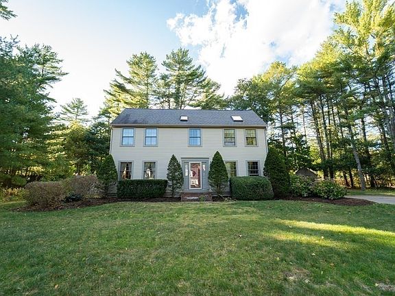 2nd image of 4 Thomas Blanchard Dr