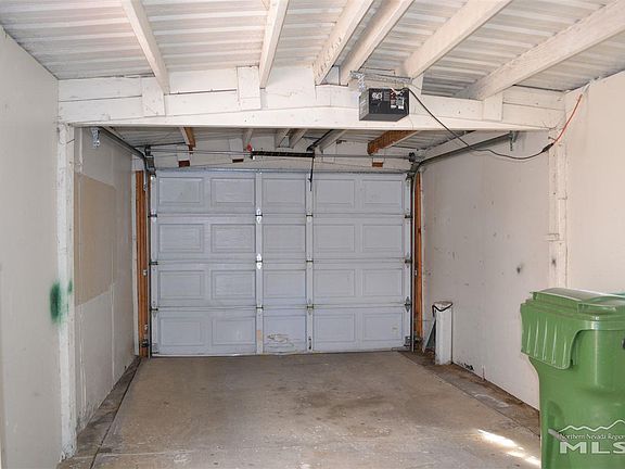 4th image of 1337 Bishops Cir