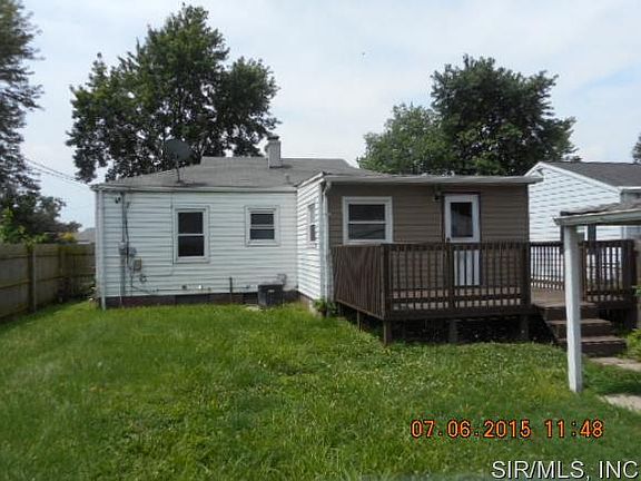 2nd image of 1621 Moro Ave