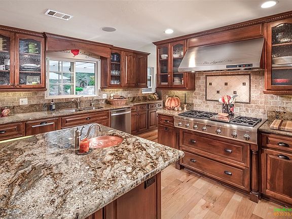 3rd image of 13828 Terrilee Dr