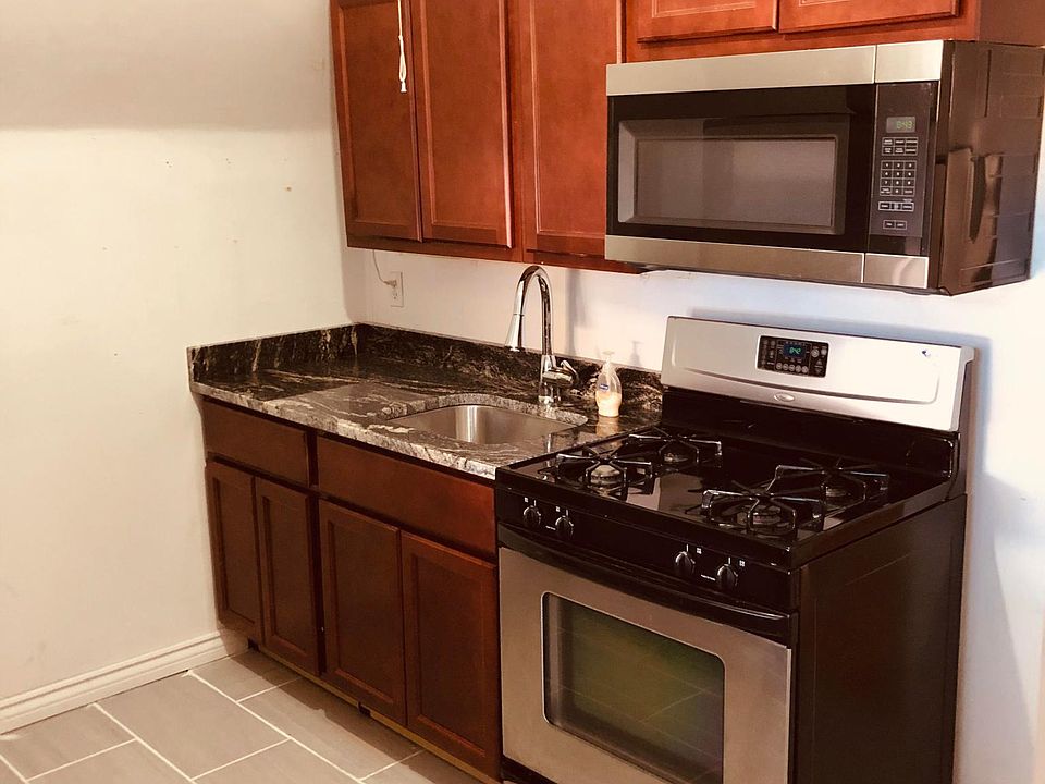 1st image of 1020 S Claremont Ave #3