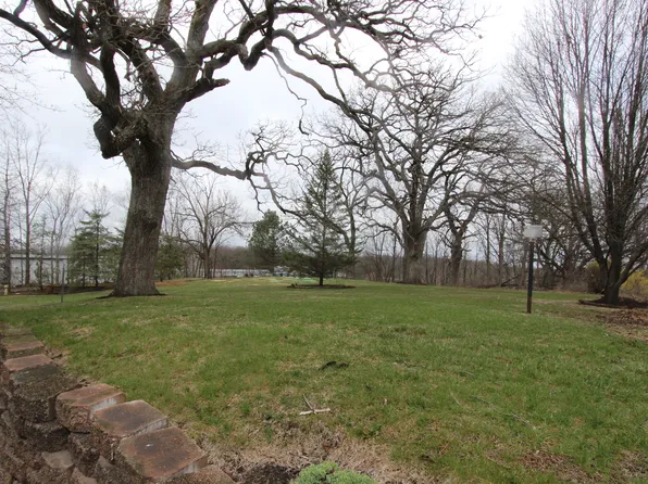 17206 Obrien Rd, Harvard, IL 60033