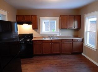 104 Wilcox St, Joliet, IL 60435