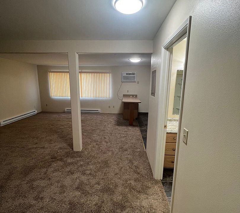 1st image of 2113 W 7th St Unit 26