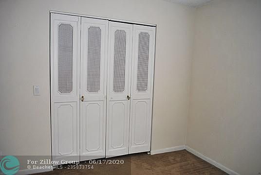 5th image of 555 SE 8th St APT 253