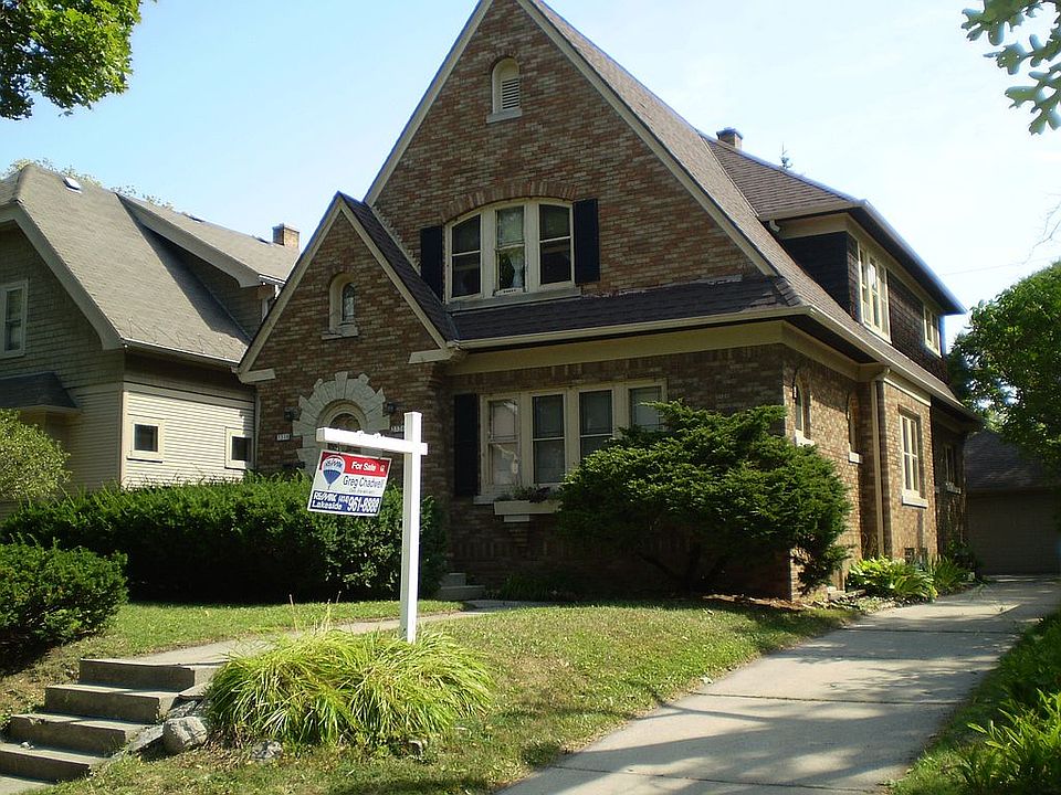 1st image of 3336 N Dousman St #3338