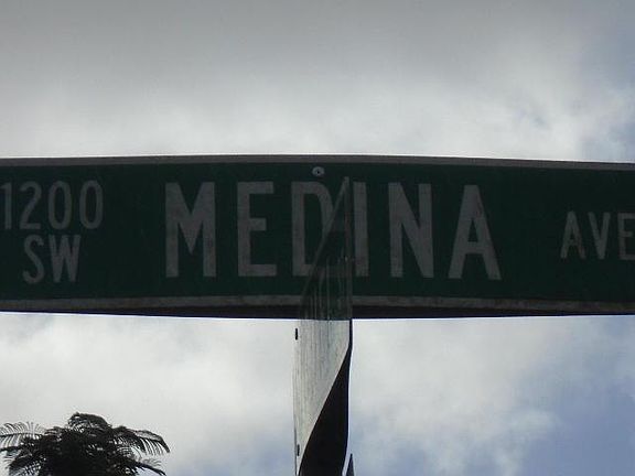 2nd image of 1225 SW Medina Ave