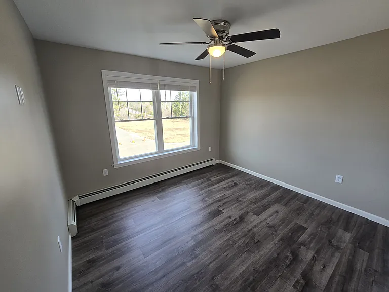 1554 Main Rd — Photo 12
