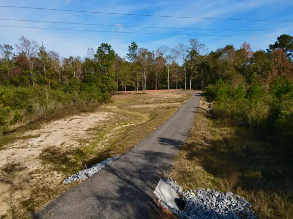 3200 E Chipper Rd, Cantonment, FL 32533