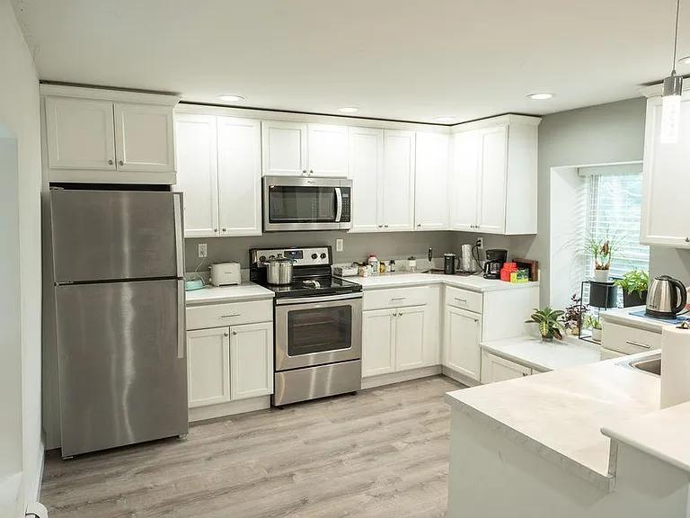 1409 Atlantic Hwy #7 — Photo 12