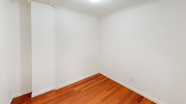 Rented by Keller Williams NYC | media 25