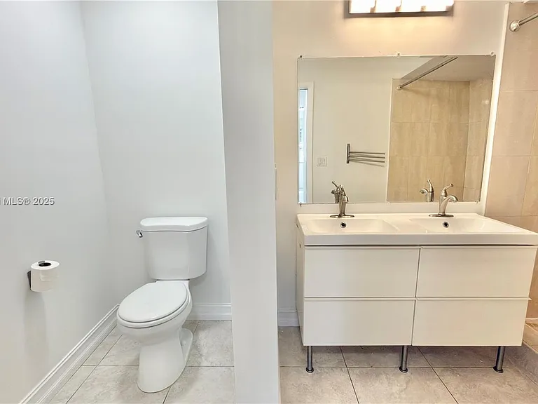 501 Racquet Club Rd — Photo 16
