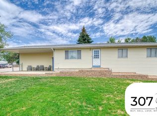 916 Elm Ave, Gillette, WY 82716