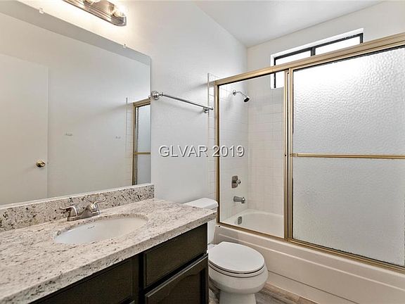 4th image of 516 Grimsby Ave