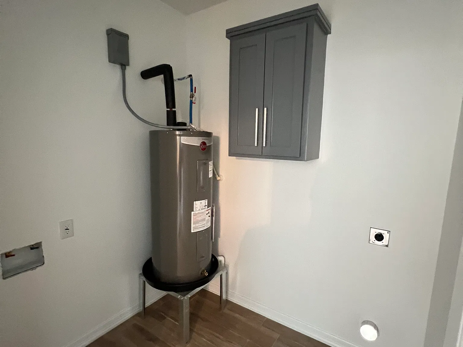 2 bed, 1067 sqft, $1,600 — Photo 2