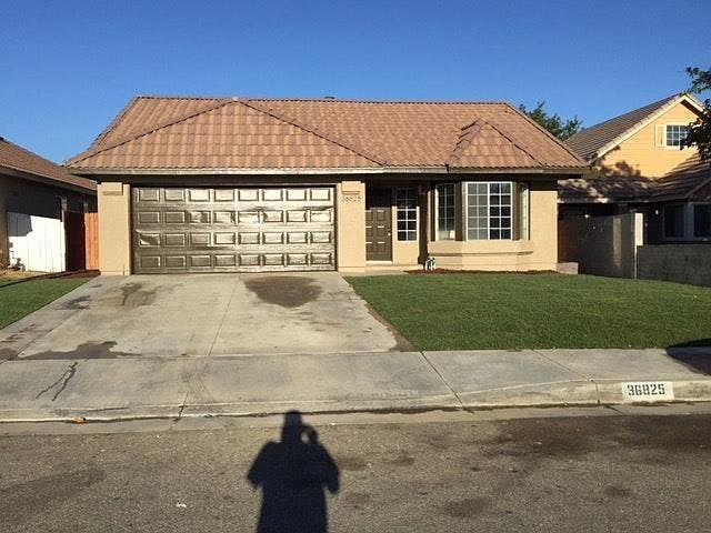 1st image of 36825 Camden Ct
