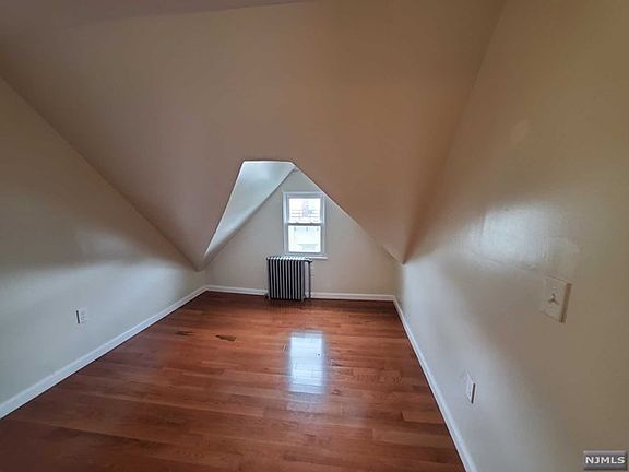 5th image of 494-496 S Orange Ave