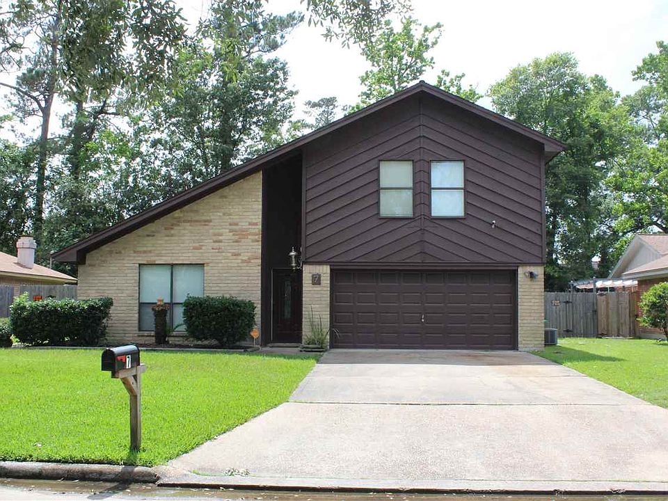 1st image of 7 Pin Oak Dr