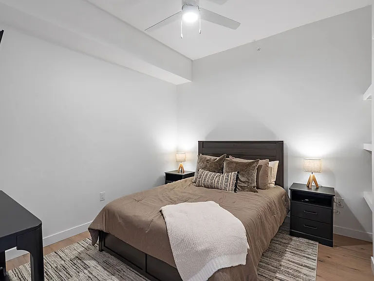 1212 Demonbreun St #806 — Photo 11
