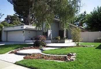 7027 Via Blanca Front Yard