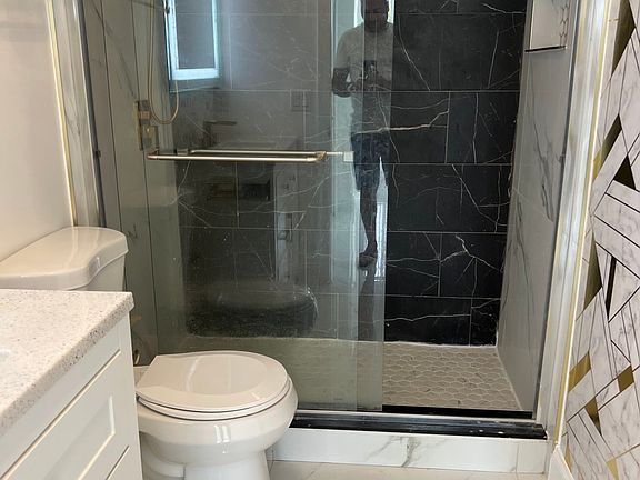 4th image of 2504 Shoma Dr