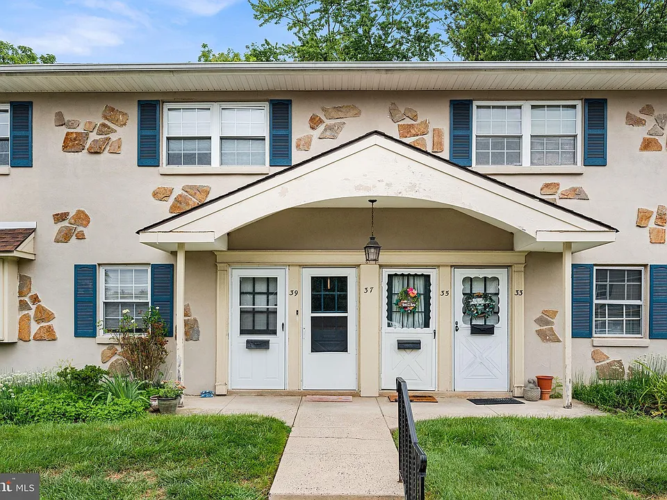 37 Shannon Dr