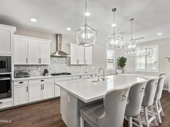 18735 W SAN JUAN Avenue, Litchfield Park, AZ 85340