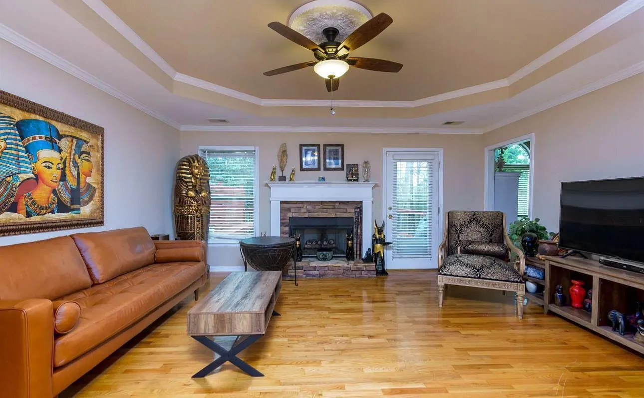 1 bed, 2654 sqft, $1,000 — Photo 2