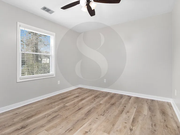 2130 Belhaven Ln SE — Photo 16