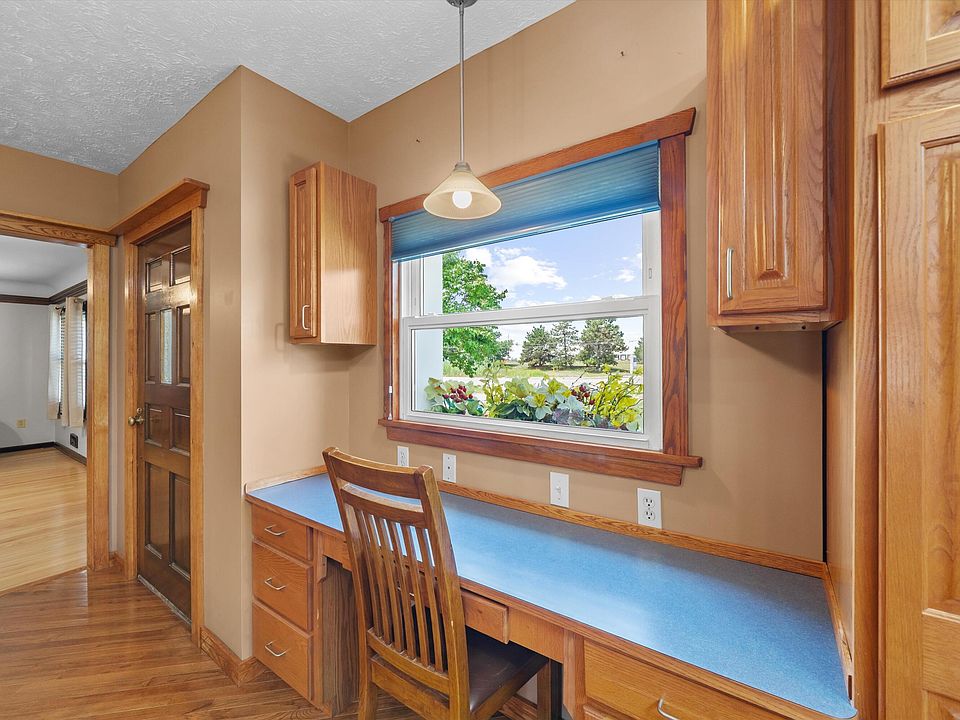 28079 Goddard Rd, photo 11