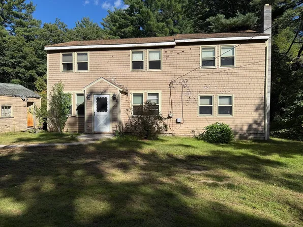 45 Upton Rd, Uxbridge, MA 01569