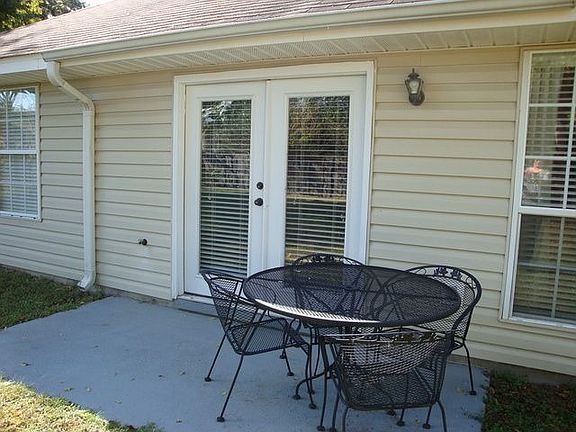3rd image of 2947 Saddle Brook Ct