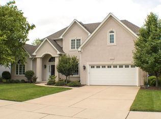 5307 Milkweed Dr, Naperville, IL 60564