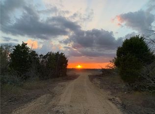3375 County Road 464, Elgin, TX 78621