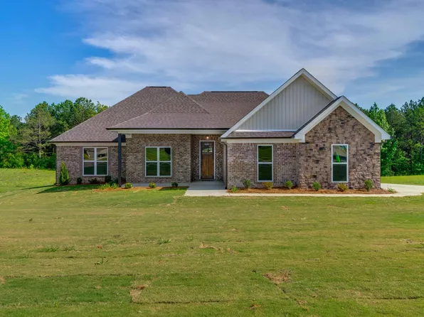 65 Crest Loop Rd, Clanton, AL 35045