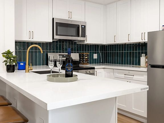 5th image of 15 Dravus St APT 2