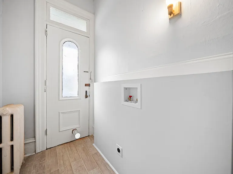 64 W Winter St #4 — Photo 11