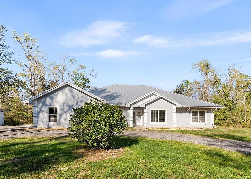 1st image of 370 SE 692nd St