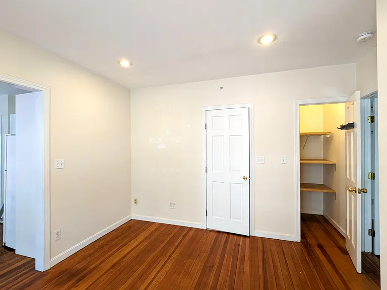 57 Locke St — Photo 12