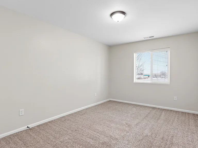 1260 E Minnesota St #106 — Photo 13