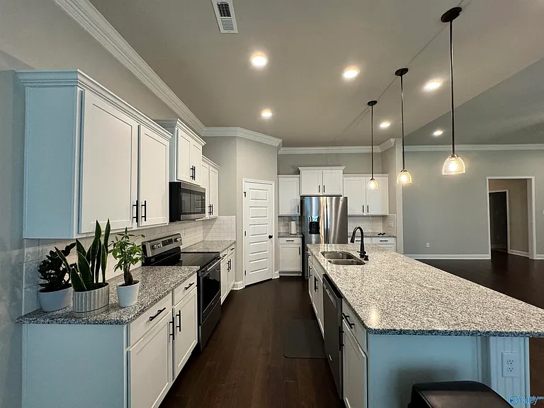 109 Kambry Grove Dr — Photo 14