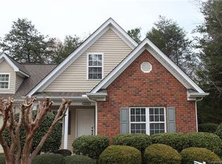 3828 16th St NE #B, Hickory, NC 28601