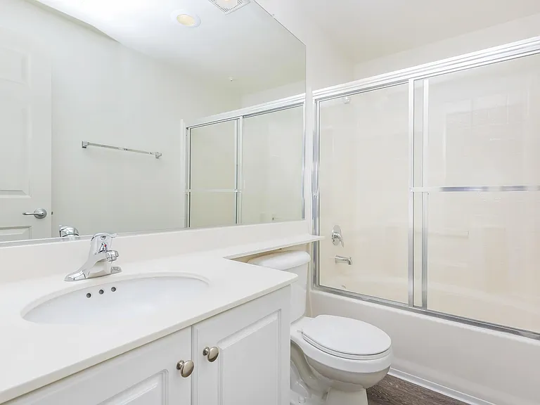 Laurel Terrace Apartment Homes — Photo 34