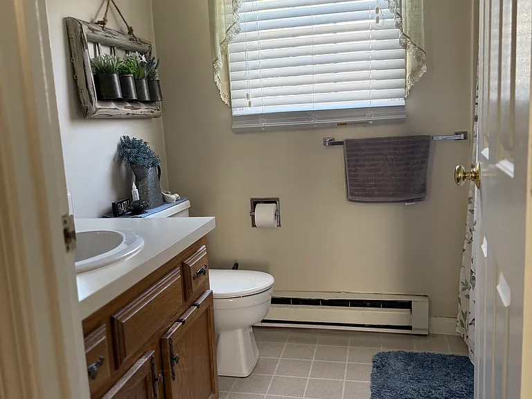237 Sawyer St — Photo 4