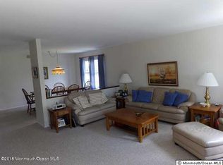 43 Sandhurst St, Manchester, NJ 08759