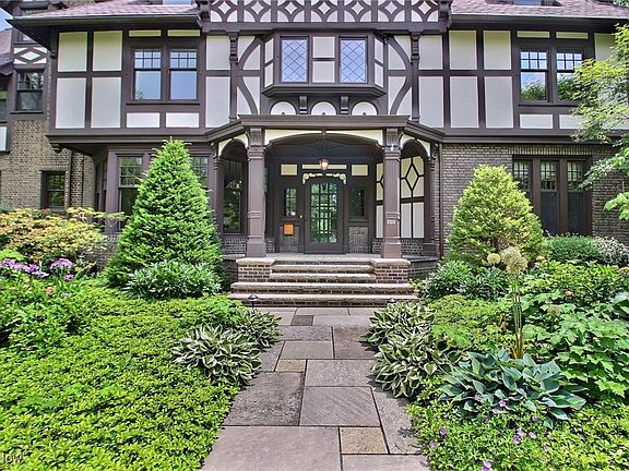 2nd image of 2211 Harcourt Dr